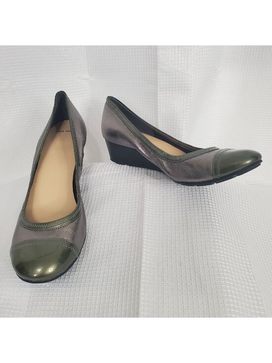 Cole Haan Shoes - Cole Haan Nike Air Size 11 11M Pumps Wedge Round Patent Cap Toe Silver Green